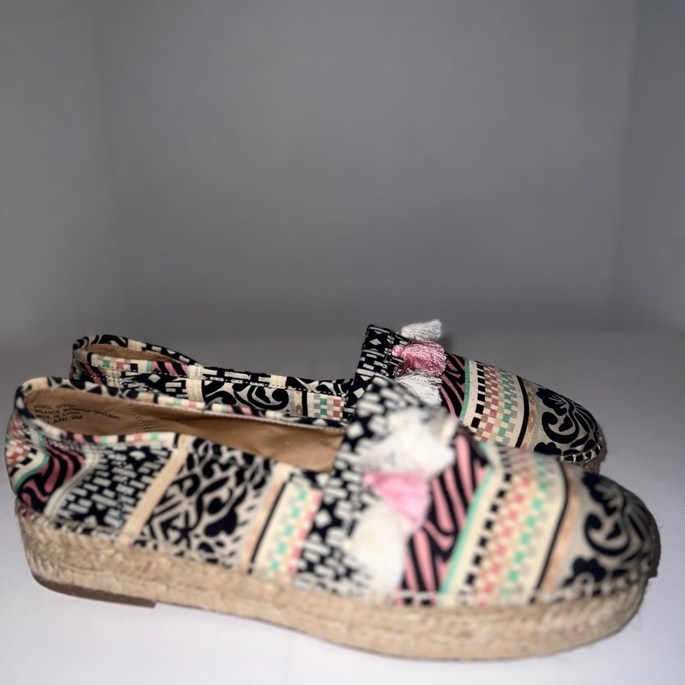 Crown Vintage Colorful Patterned Espadrilles size 9 women’s